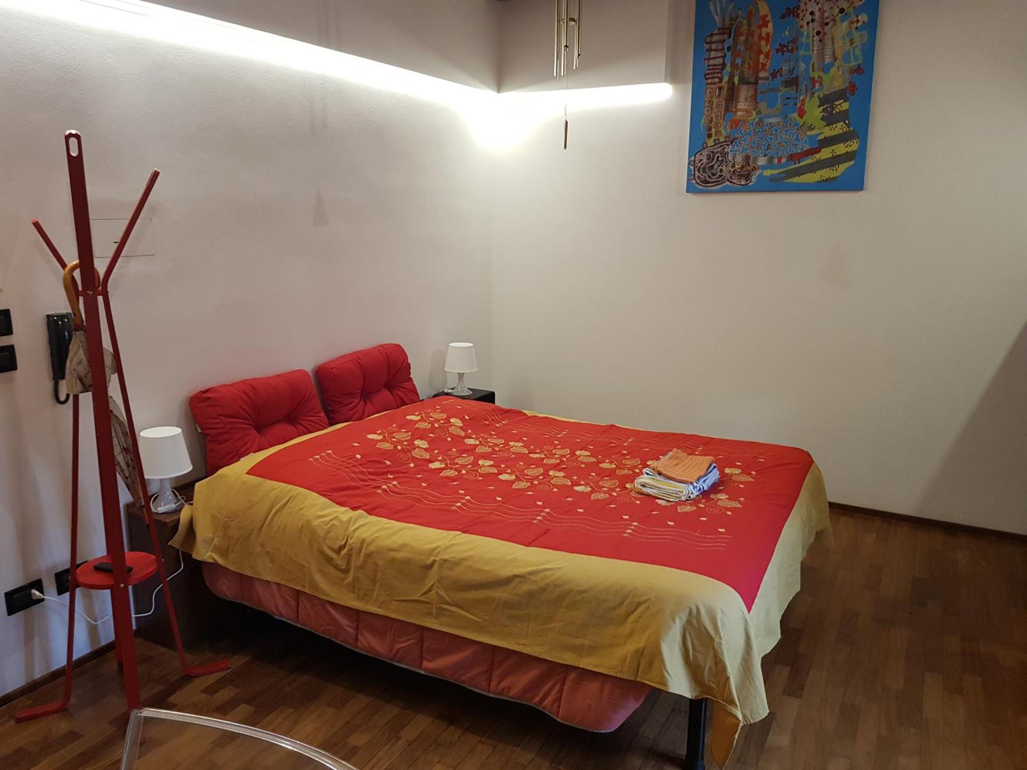 Apartamento Monolocale Sui Tetti Di Bologna - Via Indipendenza Exterior foto