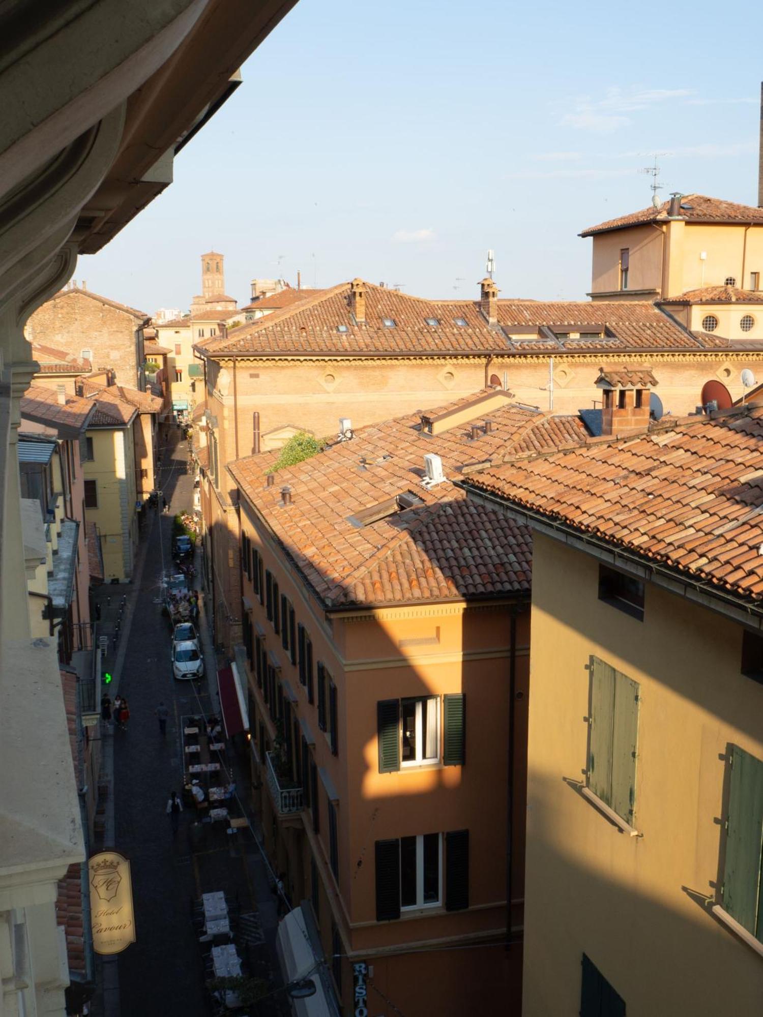 Apartamento Monolocale Sui Tetti Di Bologna - Via Indipendenza Exterior foto