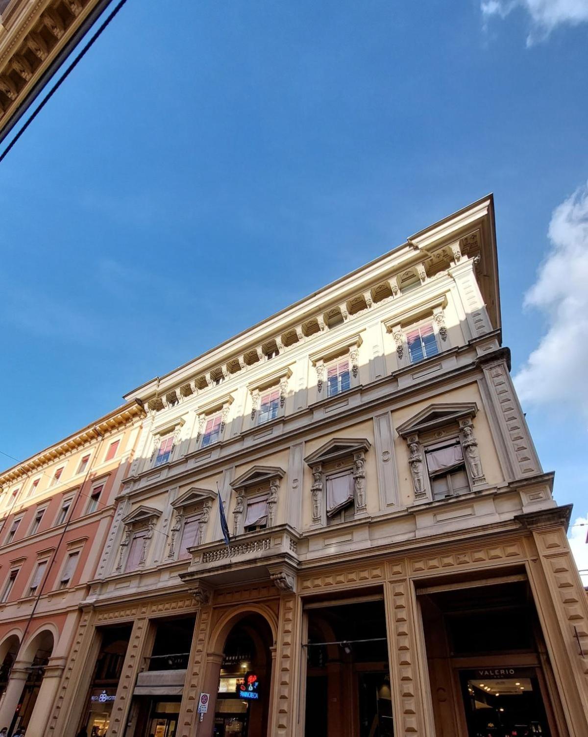 Apartamento Monolocale Sui Tetti Di Bologna - Via Indipendenza Exterior foto