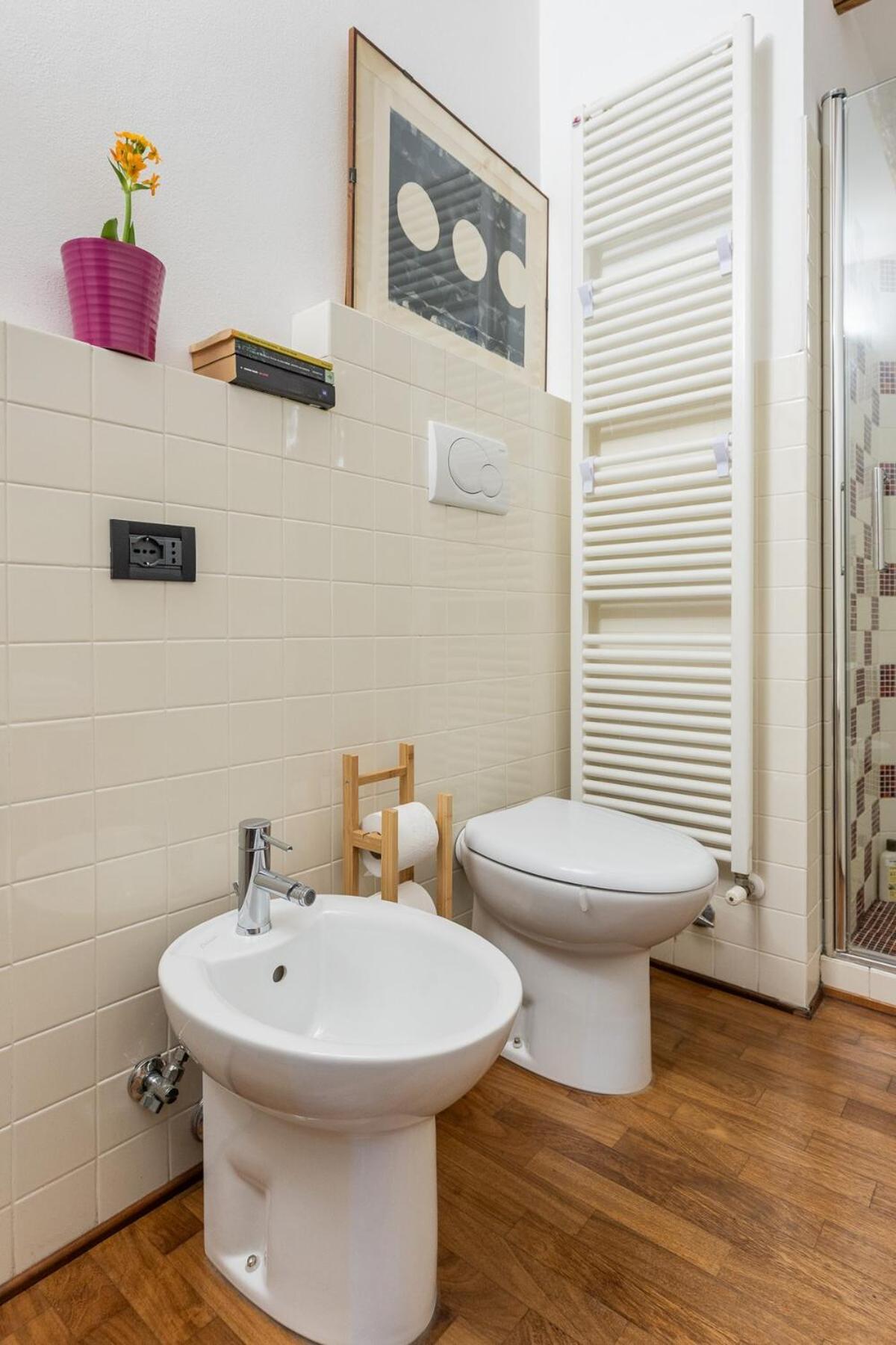Apartamento Monolocale Sui Tetti Di Bologna - Via Indipendenza Exterior foto